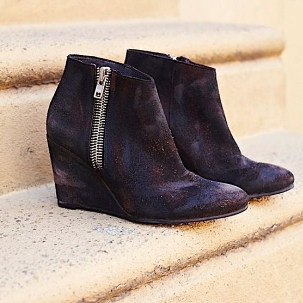 Almost brand new wedge free people